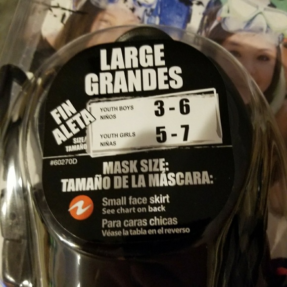 U.S. Divers Youth Silicon Snorkel Set - Picture 3 of 4